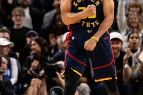 JIUYOU SPORTS 库里新星赛况扑朔迷离表现惊艳，塞尔维亚队未来可期！